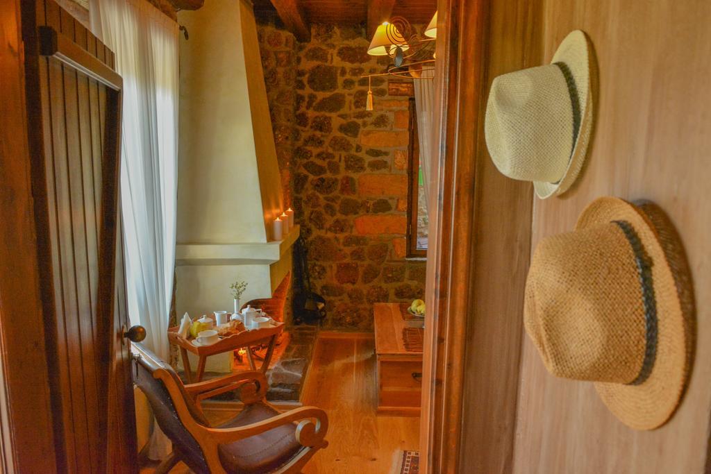 Nymfes Guesthouse Synikia Mesi Trikalon Kamer foto